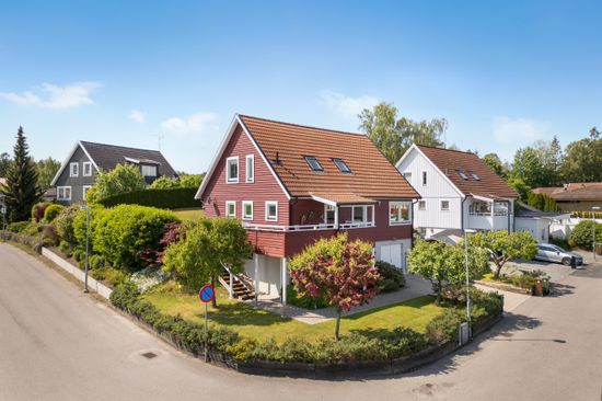 Villa, Björnbärsvägen 19, Upplands Väsby