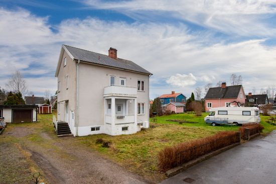 Villa, Sagavägen 4, Surahammar