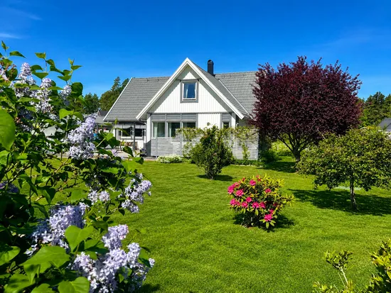 Villa, Torparvägen 15, Bro/Sandhagen, Upplands-Bro