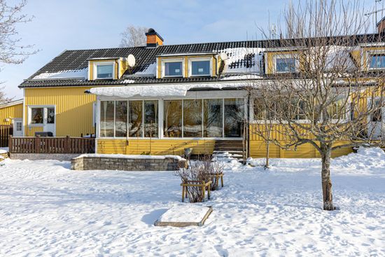 Villa, Radhus, Vallonvägen 2B, Skultuna, Västerås