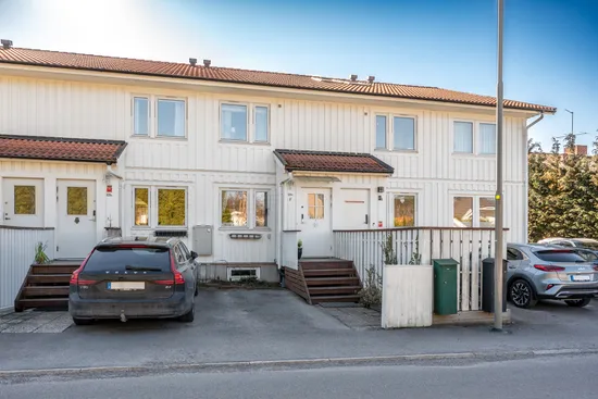 Villa, Radhus, Västergöksvägen 129B, Nälsta, Stockholm