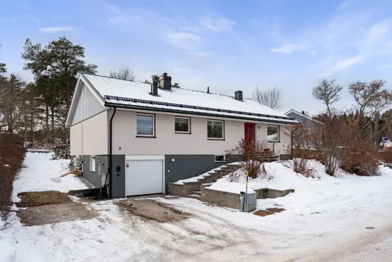 Villa, Stolpbacksvägen 8, Länna, Uppsala