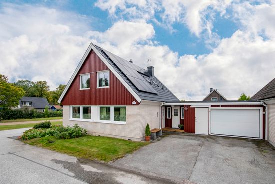 Villa, Gärdesvägen 10, Virsbo, Surahammar