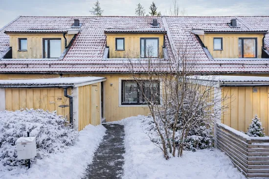 Villa, Radhus, Rapsodivägen 240, Skogås, Huddinge