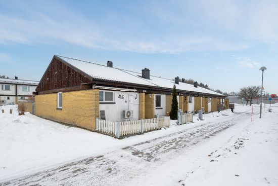 Villa, Vikingavägen 23A, Vikingabyn, Gnesta