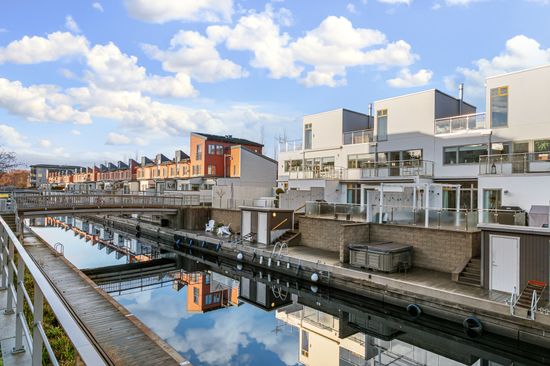 Radhus, Sjåaregatan 48, Gävle strand, Gävle