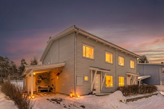 Villa, Radhus, Norra atriumvägen 22, Kvisslingby, Österåker