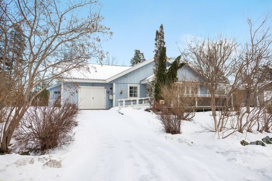 Villa, Nunnavägen 6, Skokloster/Slottsskogen, Håbo