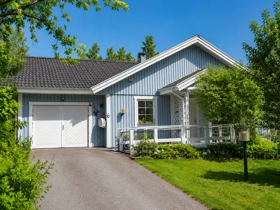 Villa, Nunnavägen 6, Skokloster/Slottsskogen, Håbo