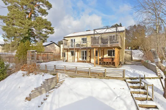 Villa, Fölvägen 21, Vattmyra, Järfälla