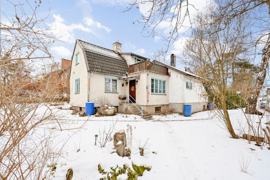 Villa, Besvärsbacken 1, Helenelund, Sollentuna