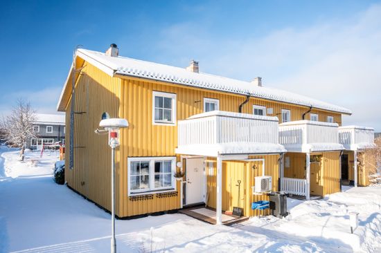 Villa, Radhus, Rödstaringen 42A, Sollefteå