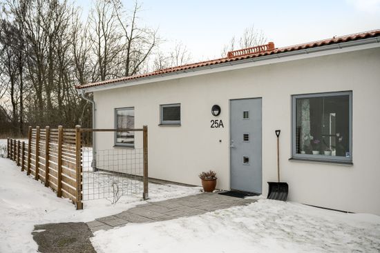 Radhus, Basilikavägen 25A, Höör-Kvarnbäck, Höör