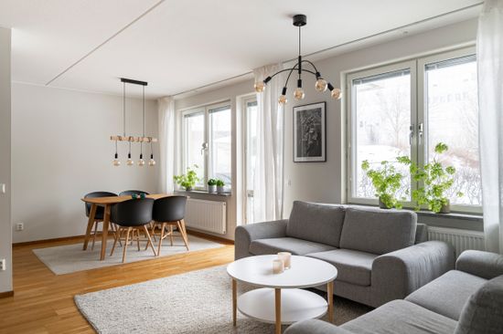 Bostadsrätt, Råcksta gårdsväg 21, Råcksta, Stockholm