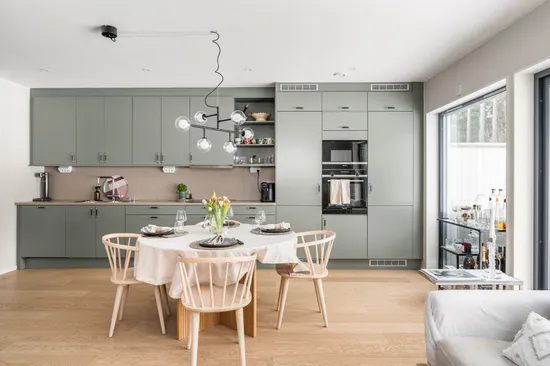 Bostadsrätt, Radhus, Lötvägen 37a, Svinninge, Österåker