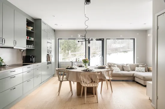 Bostadsrätt, Radhus, Lötvägen 37a, Svinninge, Österåker