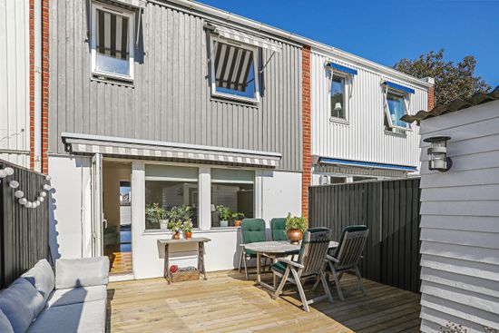 Villa, Radhus, Piggvarsgatan 31, Fiskebäck - Källängen, Göteborg