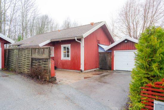 Villa, Pegevägen 17, Nyköping