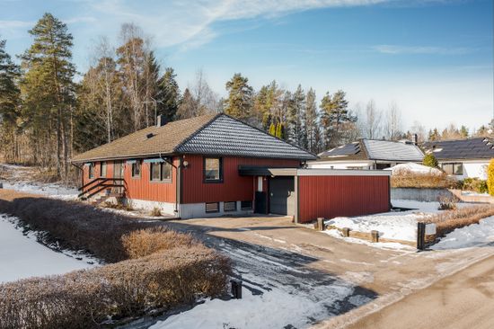 Villa, Västergårdsvägen 28, Katrineholm