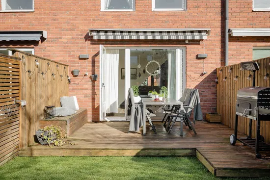 Villa, Radhus, Skebokvarnsvägen 176, Högdalen Bandhagen, Stockholm