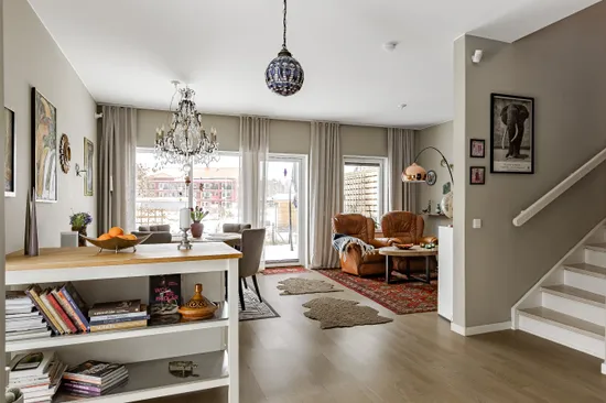 Radhus, Växthusgränd 23, Marieberg, Nyköping