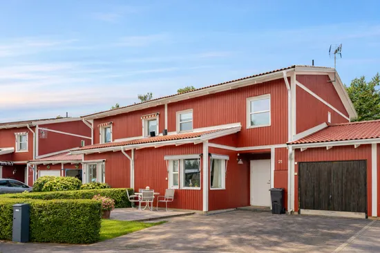 Villa, Radhus, Travslingan 21, Visinge, Täby