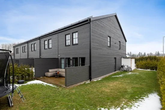 Bostadsrätt, Radhus, Skogalundsgatan 10E, Ryttartorpet, Kumla