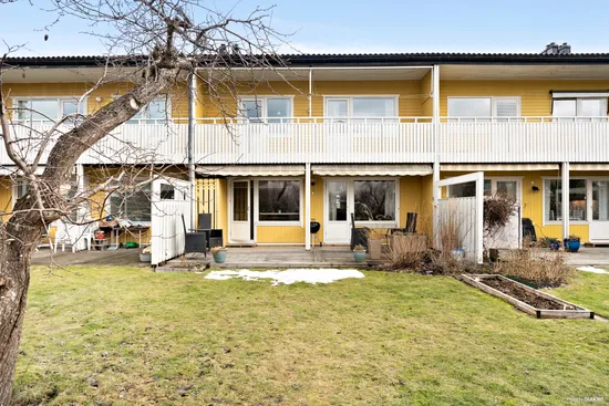 Radhus, Såningsvägen 148, Järfälla