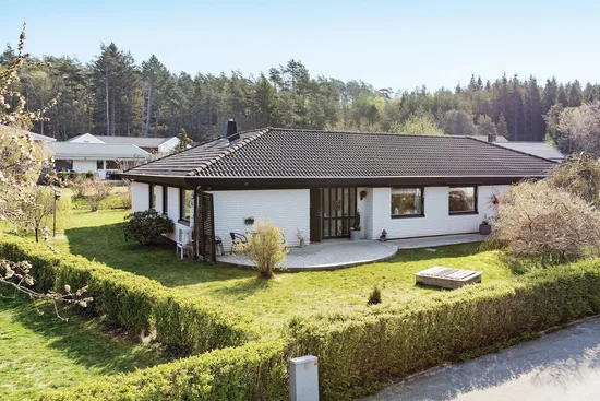 Villa, Hällristningsvägen 5, Lilldal, Tjörn