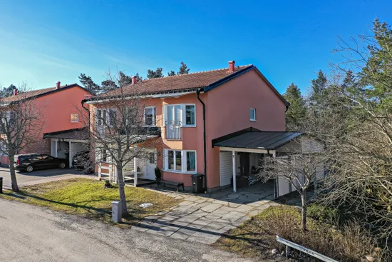 Radhus, Värmbolsvägen 6, Svedmyra, Stockholm