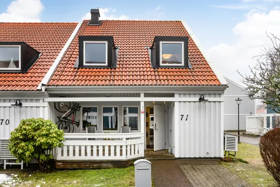 Villa, Radhus, Humlekärret 71, Billdal - Skintebo, Göteborg
