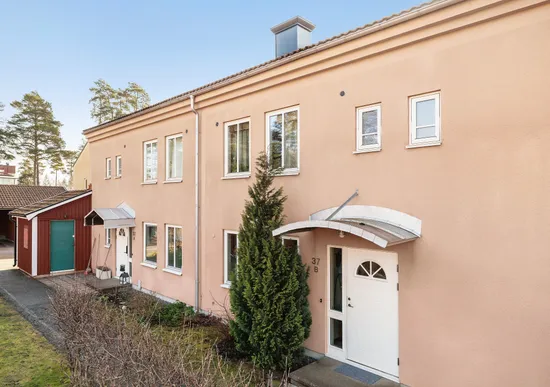 Radhus, Pilsbovägen 37B, Sigtuna - Pilsbo, Sigtuna