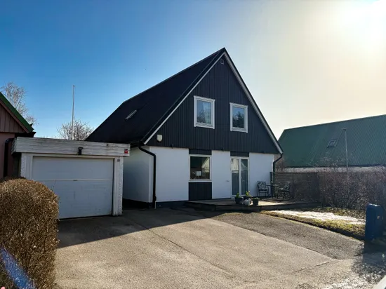Radhus, Mosaikvägen 29, Brunna, Upplands-Bro