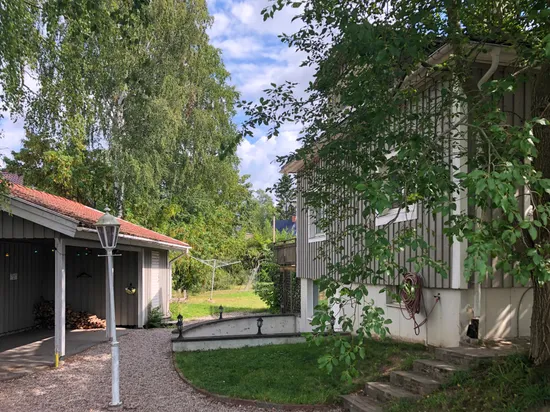 Villa, Love Almqvists väg 15, Fågelsången, Sollentuna