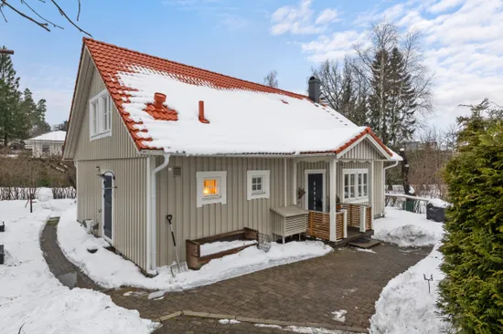 Villa, Tunnbindarvägen 9, Gribbylund, Täby