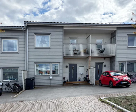 Radhus, Gärdesvägen 1 D, Väppeby äng, Håbo