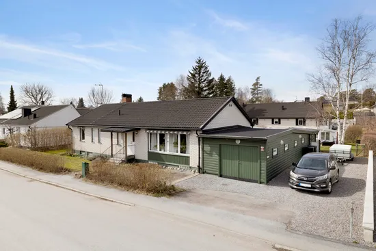 Villa, Anunds väg 25, Sigtuna - Til, Sigtuna