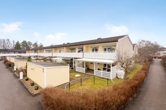 Villa, Radhus, Såningsvägen 95, Viksjö, Järfälla