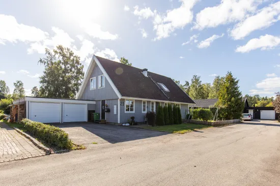 Villa, Skeppners väg 21, Hällabrottet, Kumla