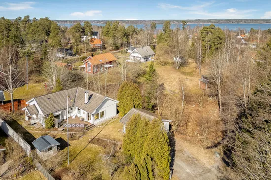 Villa, Glimmervägen 15B, Ytterby Resarö, Vaxholm