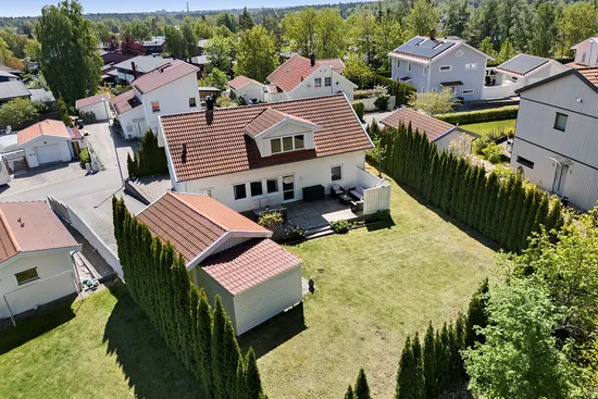 Villa, Porträttvägen 5, Järfälla