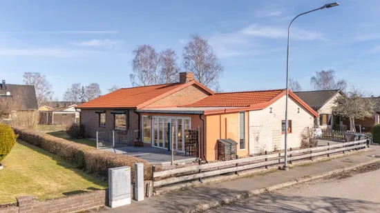 Villa, Askvägen 11, Halvorstorp, Trollhättan