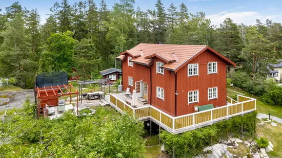 Villa, Koviksuddsvägen 18, Skeviksstrand, Värmdö