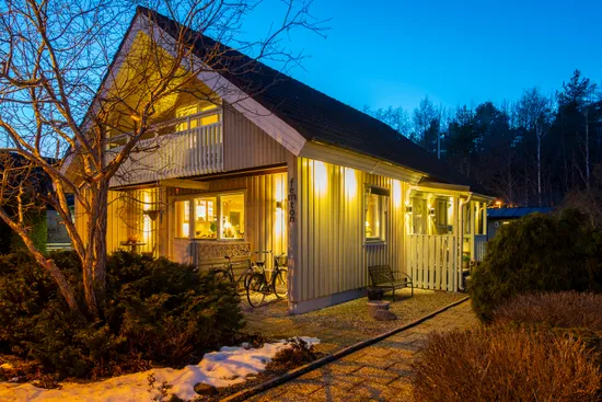 Villa, Skedgatan 15, Skälby, Västerås