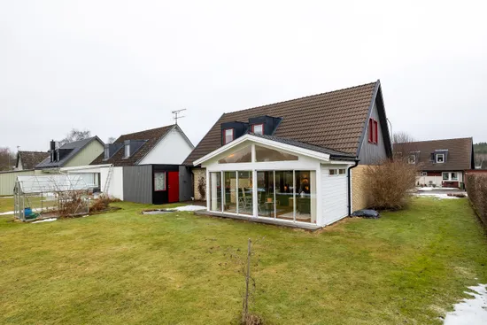 Villa, Kråkbärsvägen 9, Lustenrust, Askersund