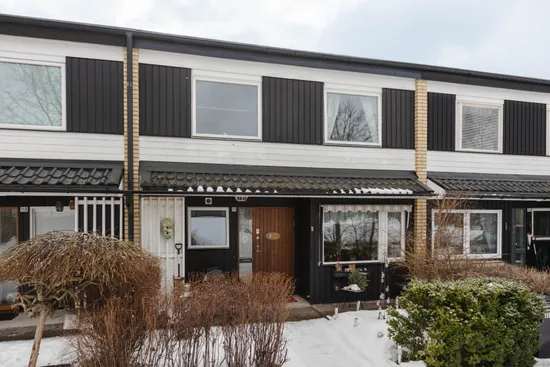 Radhus, Bandverksgatan 111, Västerås