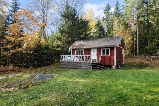 Fritidshus, Rödjavägen 2, Fjällboholmar, Norrtälje
