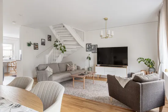 Radhus, Posses väg 13, Malmbryggshage, Nyköping