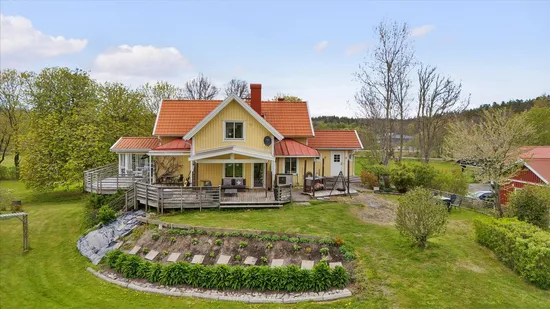 Gård/Skog, Bäve Groröd 220, Uddevalla