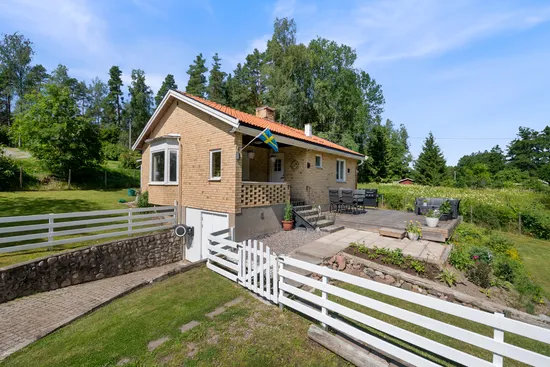 Villa, Släta 35, Himmeta, Köping